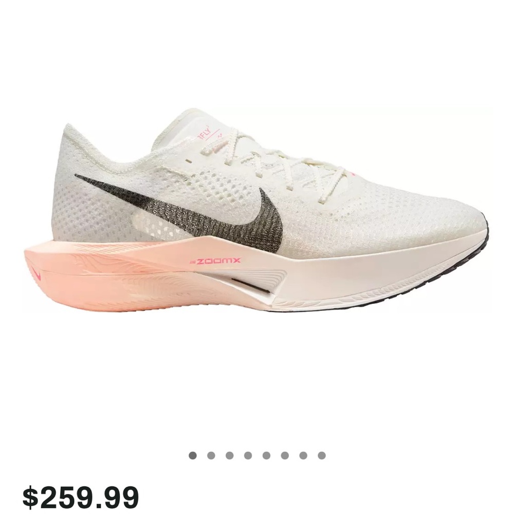 Nike White and Pink Athletic Shoes with Modern Cushioning